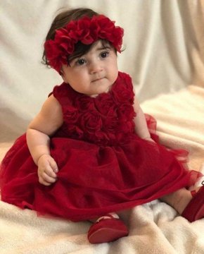 Safiaa_Nazari's tweet photo. دختر کفش قرمز: 
#کردیا_مولانی 
#هواپیمای_اوکراینی https://t.co/s9i00YrfFV