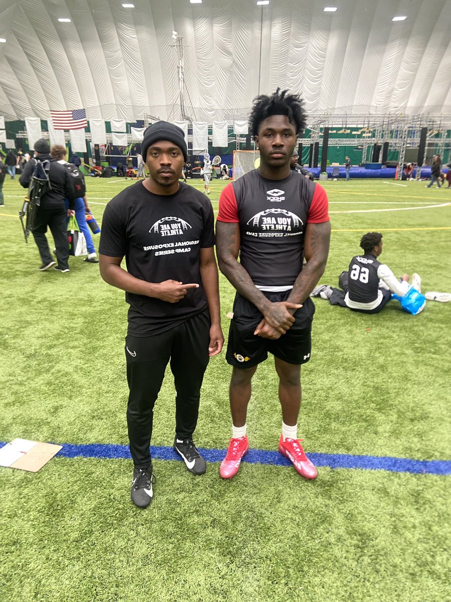 Mikedfwy's tweet photo. Big shoutout to coaches @DBCoachE @coachrsigler and  @17_training @Excelspeed12  for the new knowledge and great coaching I also wanna shoutout @youareathlete @ShockDoctor @Rivals @247Sports I had a great time competing today! https://t.co/HPIpMasdse
