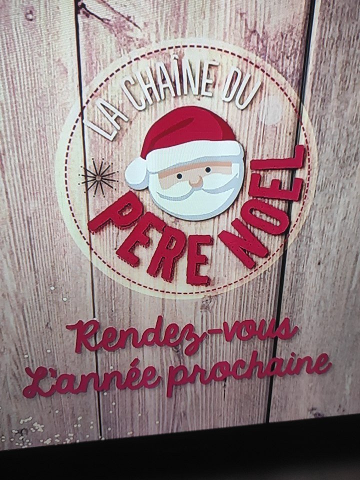ChaineNoel's tweet photo. Bon ba... Finalement l'arrêt s'est fait a 22:00... Pas de fin exceptionnelle à 23:30 finalement.
Quoi qu'il en soit, RDV en novembre encore pour une nouvelle édition de La Chaîne du Père Noël !
Merci à tous pour votre soutien &amp; RDV en novembre 2024 pour la prochaine saison ! https://t.co/p9POZTQO5X