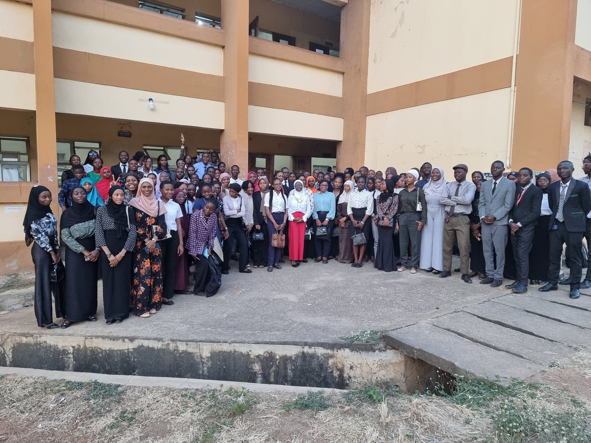 OladejiMonday's tweet image. Cross section of @JCI_UNILORIN 5th General Assembly and Induction/Oath Taking Ceremony. Impressive to know over 80 members were inducted today. Together we build the young enterprising leaders.

Our conference is coming up in JULY watch out for more information 😁.