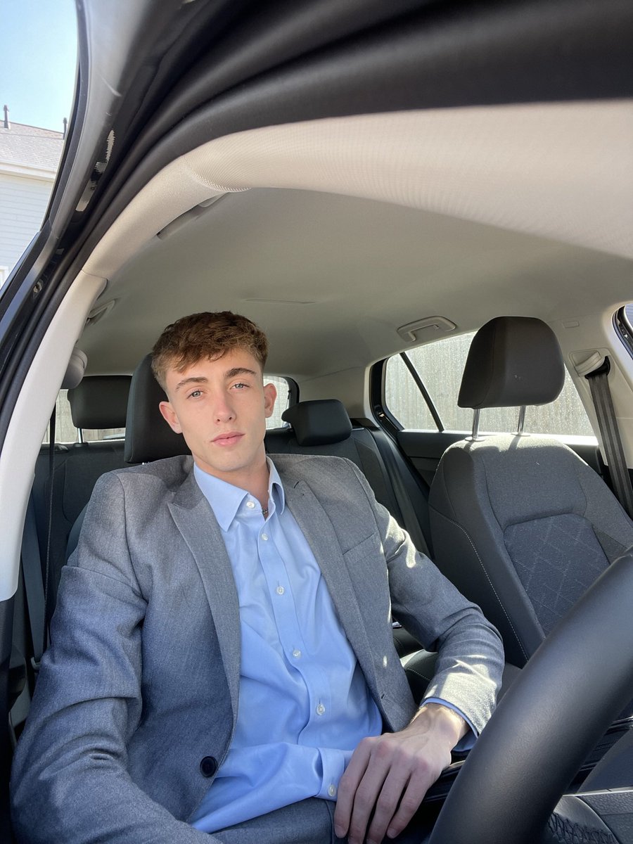 Ringbtw's tweet image. 21 and grateful 🤝🎉