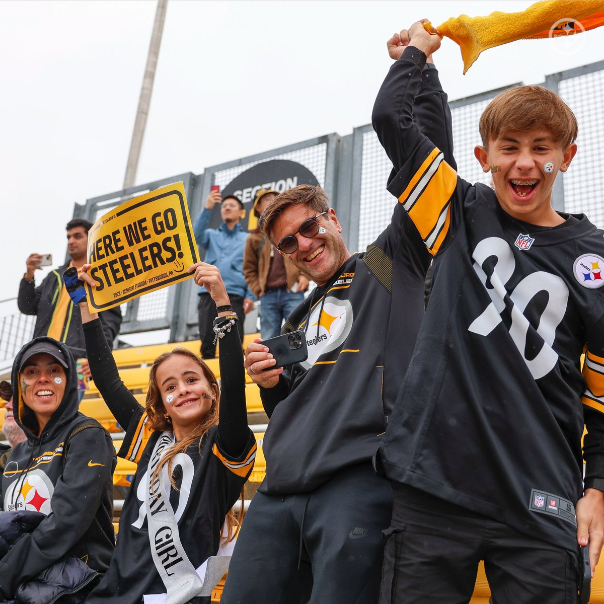 PLAYOFF BOUND 🗣️🗣️🗣️

#HereWeGo | #SteelersNation
