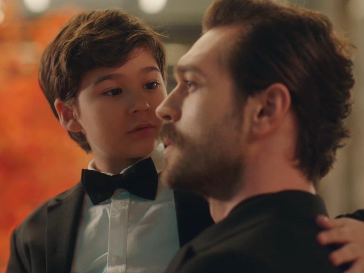 AdictaSerie's tweet photo. Que momentazo
El día que se entere, deseando ese momento desde ya
🥰🥰🥰
#YıldızlarBanaUzak #YBU
#FurkanAndıç #BurcuKıratlı
#AsKad https://t.co/lcJ8iotqjY
