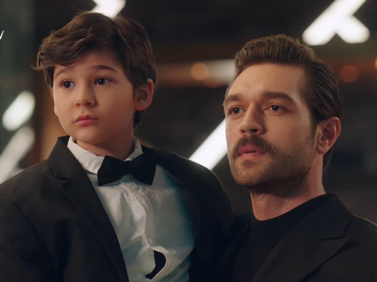 AdictaSerie's tweet photo. Que momentazo
El día que se entere, deseando ese momento desde ya
🥰🥰🥰
#YıldızlarBanaUzak #YBU
#FurkanAndıç #BurcuKıratlı
#AsKad https://t.co/lcJ8iotqjY