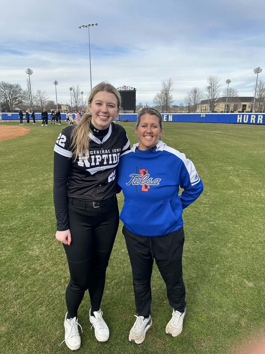 paytonjsmith_22's tweet photo. Thank you @TulsaSoftball for putting on a great camp today! I took away a lot of advice and enjoyed meeting everyone. @Strimp25 @S_Owens2323 https://t.co/u8nnvQcmsr