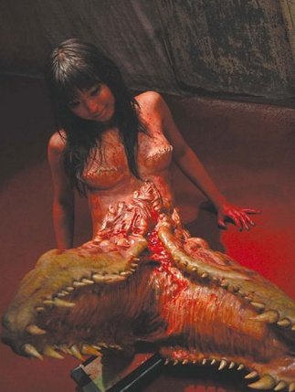 deathndhorror's tweet photo. My taste in women https://t.co/QDj7GbqgtZ