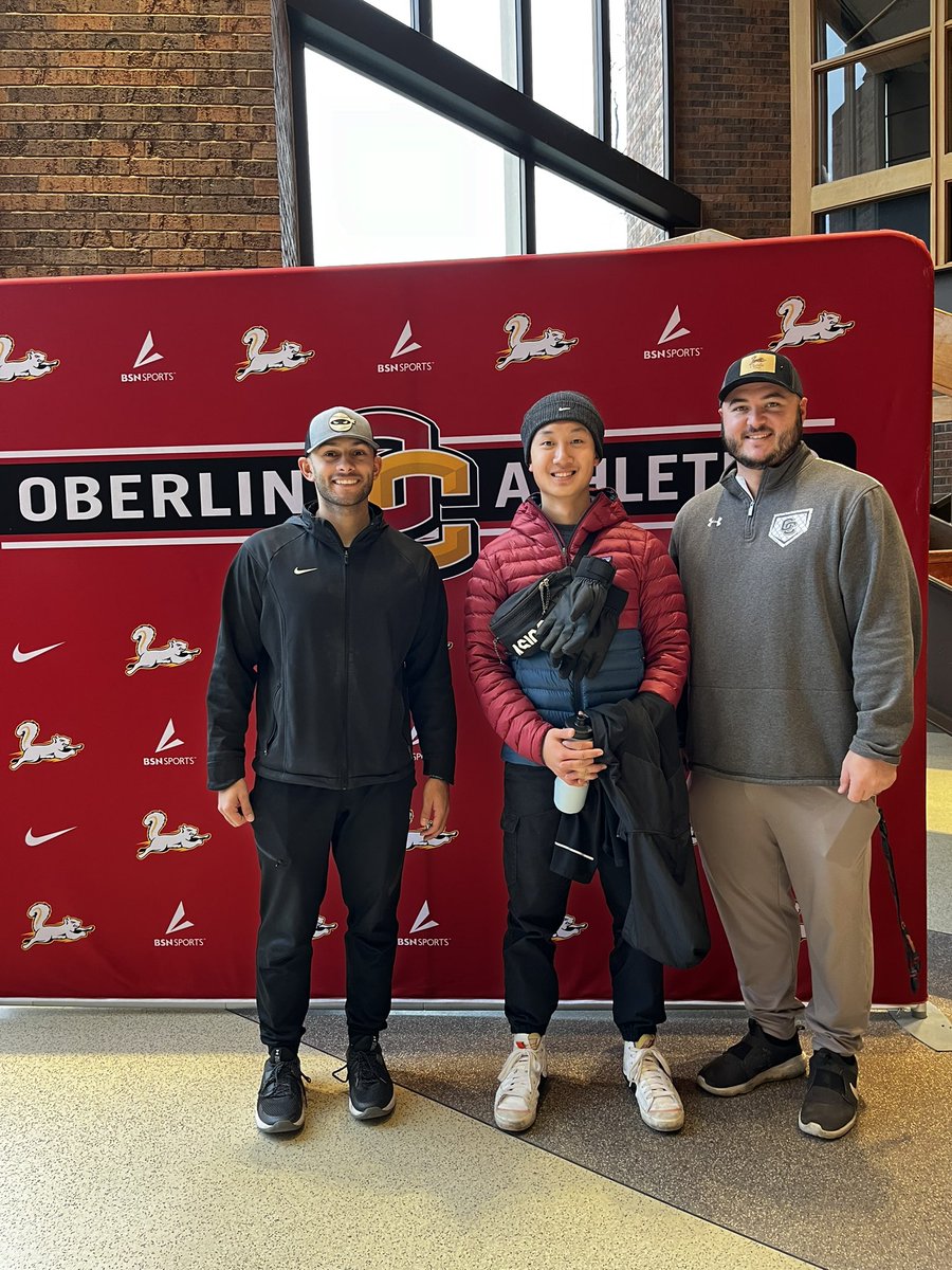 Jeffreychen2024's tweet photo. Had an amazing day at the wonderful facilities and gorgeous campus of Oberlin College! It was a pleasure to meet the coaches and it was nice to see the snow after so many years ❄️ https://t.co/r3HmUbMdpt