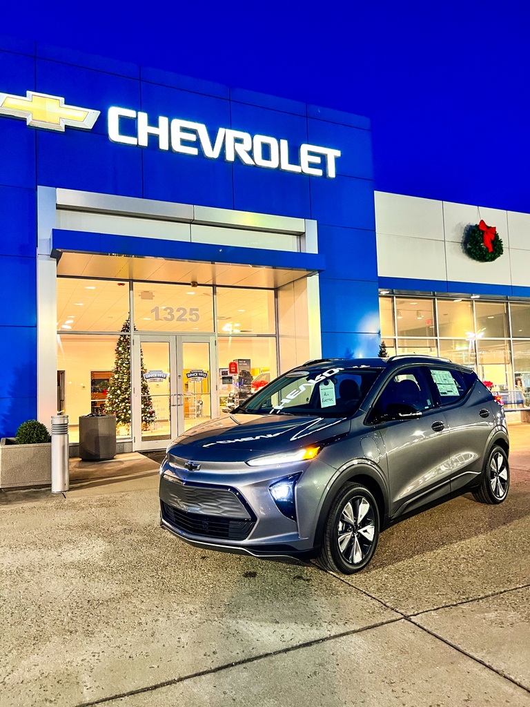 McClintonAuto's tweet image. Did you know the Chevy Bolt EUV is capable of DC Fast Charging?!?! Whoa, that’s Electric! #EV