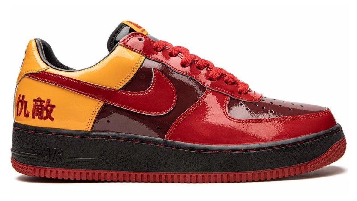 travis kelce nike shoes