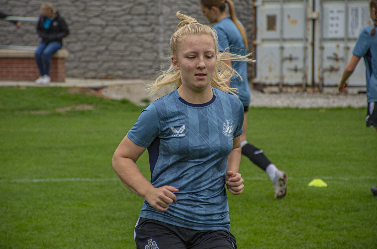 NUFCWomen's tweet photo. 👏 Our development team kicked 2024 off with a 5-2 win over Huddersfield Town!

Georgina Spraggon scored a hat-trick, while Ava Chapman and Grace Boyes completed the scoring!

#NUFCWomen https://t.co/d3upLXEwYs