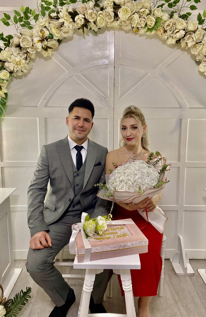 SonerAltass's tweet photo. @ayysenuryavuuz Binlerce kez şükürler olsun iyiki sen ❤️🥰 https://t.co/EIn8bdTL7F