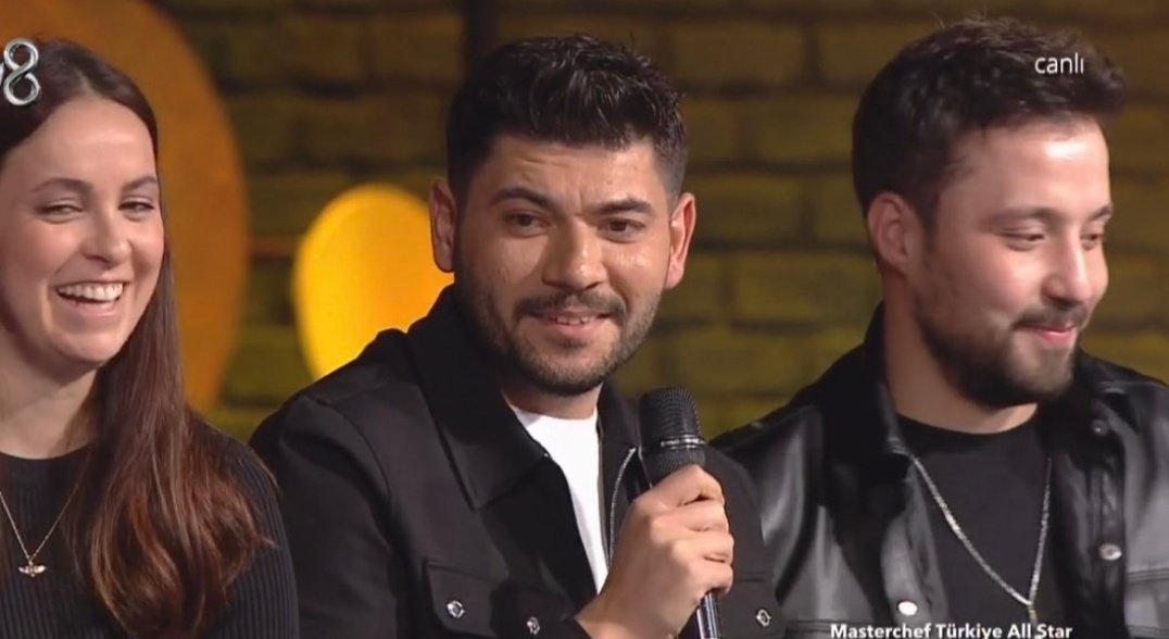 Küçümsediğin Esra'nın şampiyonluğunu yukardan izlersin öyle