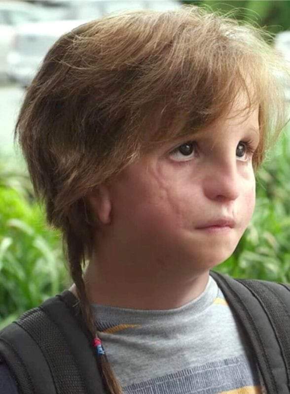 Auggie
La forza silenziosa che trascina i cuori
"Se vuoi vedere come è una persona...basta guardare"
Lacrime guardando questo film

youtu.be/tlOip8-k65U?si…

#TuttiUgualieDiversi