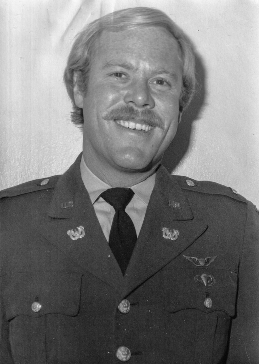 ssgcav's tweet image. Recently discovered photograph of CPT Christopher P. Siri, Liaison Officer with Headquarter and Headquarters Battery, 1st Battalion, 143rd Field Artillery.
143rd Field Artillery Regiment Collection

#Redleg #143rdFA #40thID #militaryHistory #CalGuard