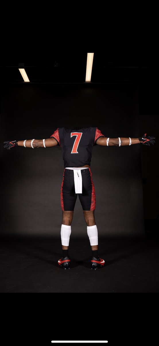 DaleseanS7aley tweet media