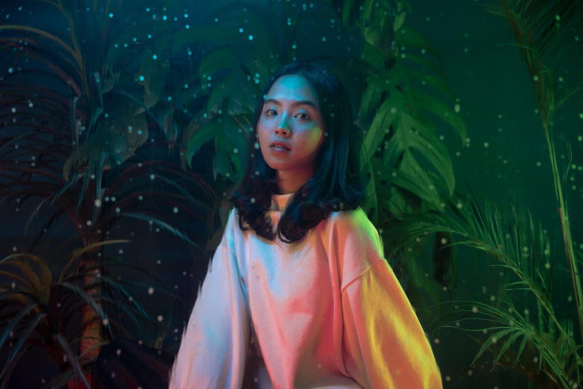 Ouvert, gentil, passionné de architecture bâtiment, voyage, découverte, richesse, travail.