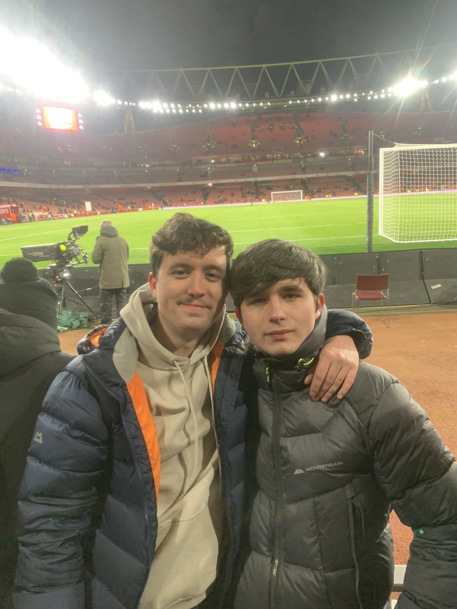 HJohnson_05's tweet photo. Arsenal away 🔴 belter result in the cup @_AlexJ97 https://t.co/Qe75RKw1ca