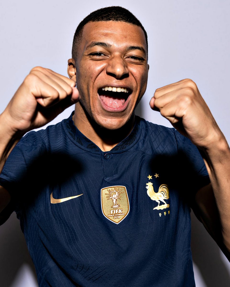 🚨 Mbappé chegou a acordo com o Real Madrid para a próxima época, avança <a href="/Santi_J_FM/">Santi Aouna</a> 🚨