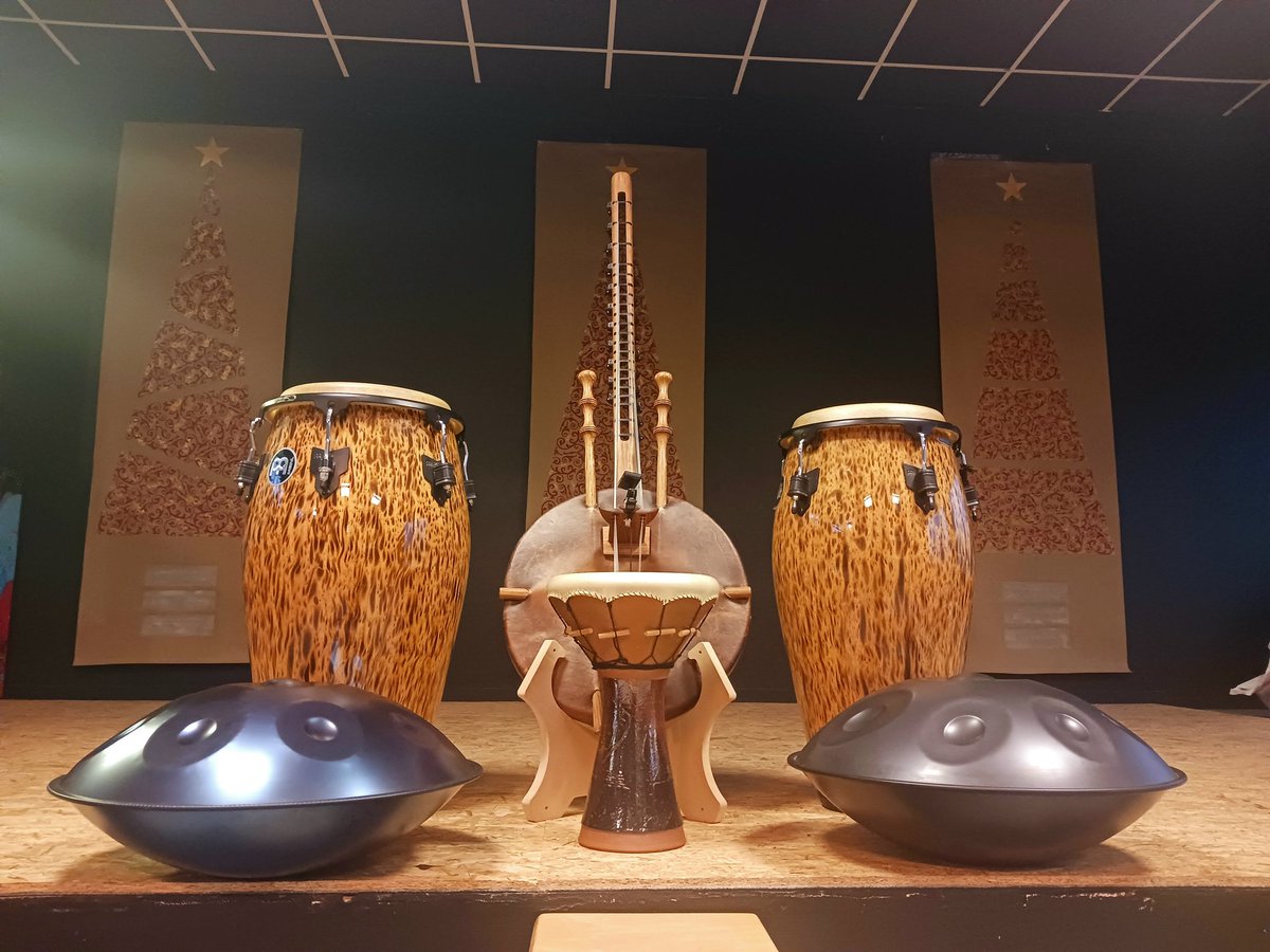 AmanhaBanda's tweet photo. Groupes OBA Cercles de Tambours Akasha - KH - Sekoya - O'Banda Amanha - Batucada Baiao 

#tambours #musiquedumonde #percussion #batucada #bateria #congas #handpan #djembe #kora #cuba #bresil #kayamb #instruments #iledefrance #seinetmarne  #valdeurope #champsurmarne #lagny #esbly https://t.co/O8mNuy6lLu