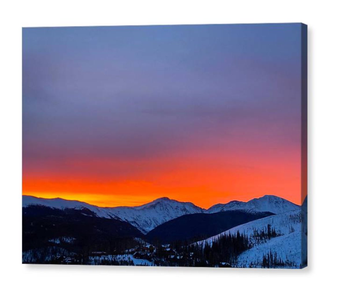 Only 2 days left!!!

A 20.00' x 16.00' stretched canvas print of Sunrise on the Continental Divide for ONLY $90 vs regular price of $180

fineartamerica.com/weeklypromotio…

#playwinterpark #skicolorado #Colorado #coloradounfiltered #winterpark #sunrise #rockymountains #mountains