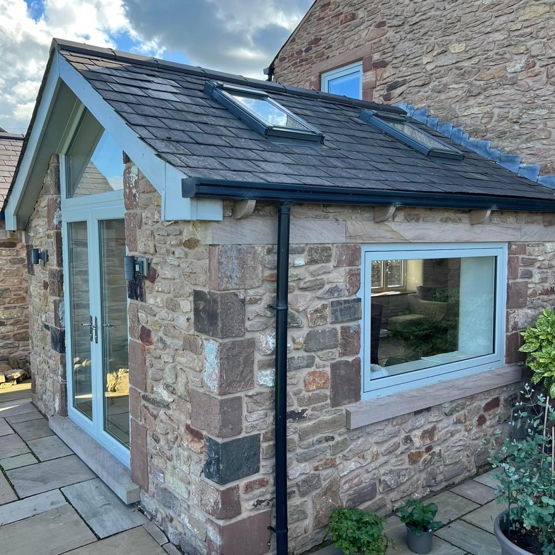 Solid roof conservatories, solid roof orangeries and conservatory solid roof replacements have become a popular choice in our Preston conservatory showroom.

croftconservatories.co.uk/news/77/solid-…

#roof #orangery #windows #conservatory #home
