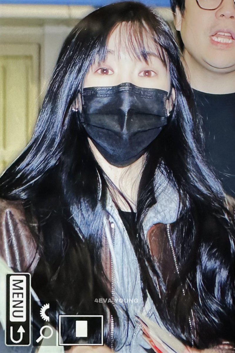 4EVAYOUNG801's tweet photo. 240108 수고했어요..🥹💕 #티파니 #티파니영 #Tiffany #TiffanyYoung https://t.co/nPu920bhKO