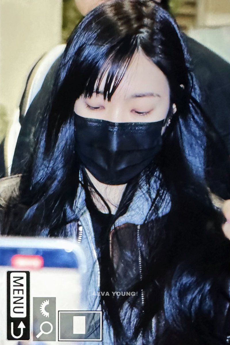 4EVAYOUNG801's tweet photo. 240108 수고했어요..🥹💕 #티파니 #티파니영 #Tiffany #TiffanyYoung https://t.co/nPu920bhKO