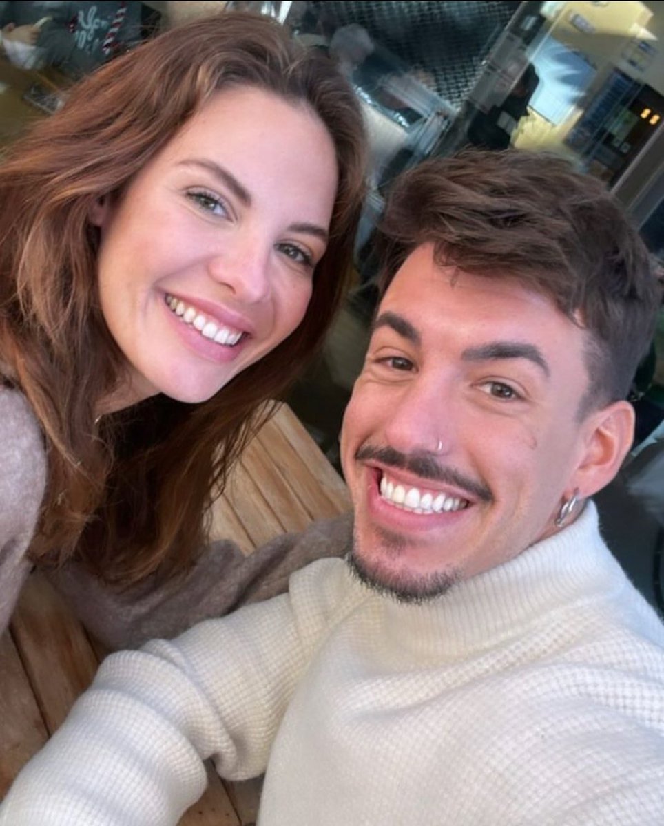 natan8448990982's tweet image. El destino les hizo encontrarse en el momento preciso, para llenarse el corazón el uno al otro con un sentimiento que pocas veces se da.#Jessingo7E