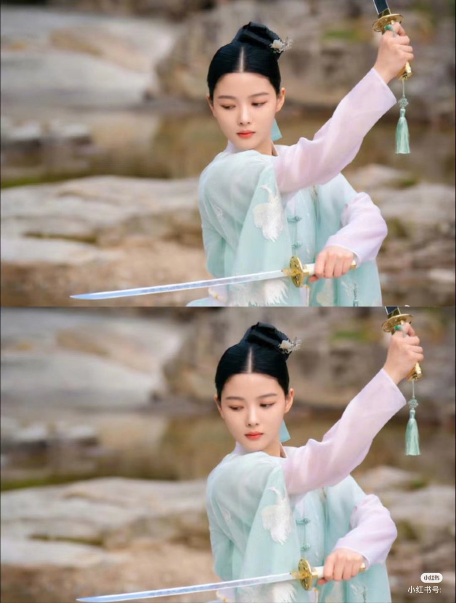 buluoxinghai's tweet photo. Hanfu-style clothing appeared in the Korean drama "My Demon". Hanfu style clothing, buckles, Chinese knots... If someone blindly says this is the "Hanbok" style, I really want to slap them in the face with a brick🙃
#culturalappropriation #韩国起源说 #朝鮮起源说 https://t.co/R6sSIl7s15
