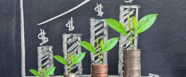 ukheatingoils's tweet photo. The Green Debt Boom Has Been a Boon for Big Banks https://t.co/c0X2Ld0F0s https://t.co/E5vU3PqD3i