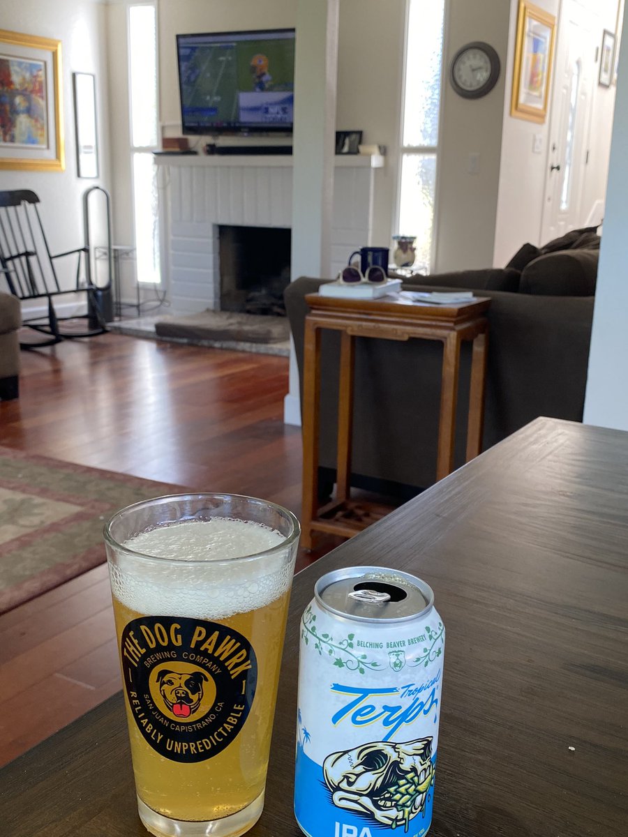 DebHrecruiter's tweet photo. #GoPackGo  #CarryTheG from Southern CA watching #Packers v Bears @cheeseheadtv @PackersNationCP @packers https://t.co/K5yQUbTPcV