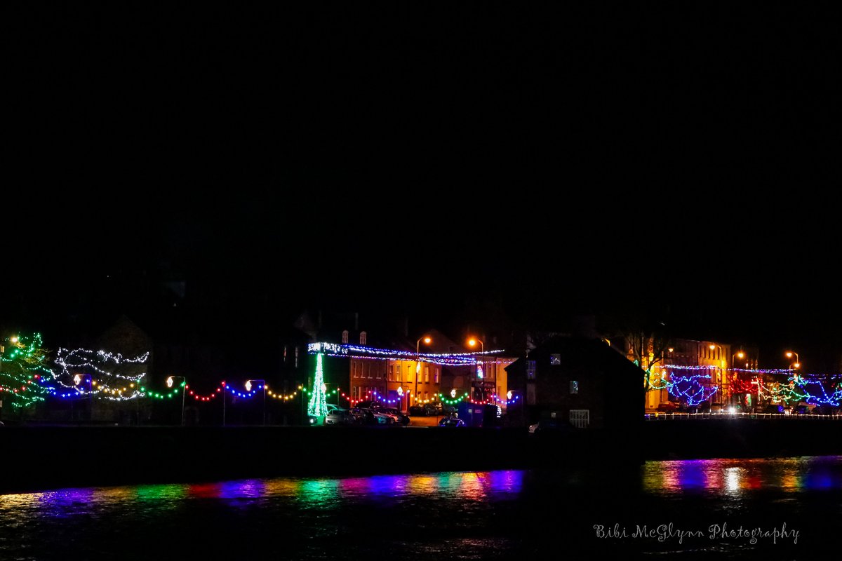 Bibimcg's tweet photo. Ramelton really put the effort into their Christmas lights.#Donegal #ramelton #christmaslights #bibimcglynnphotography https://t.co/5d7HOraxOS