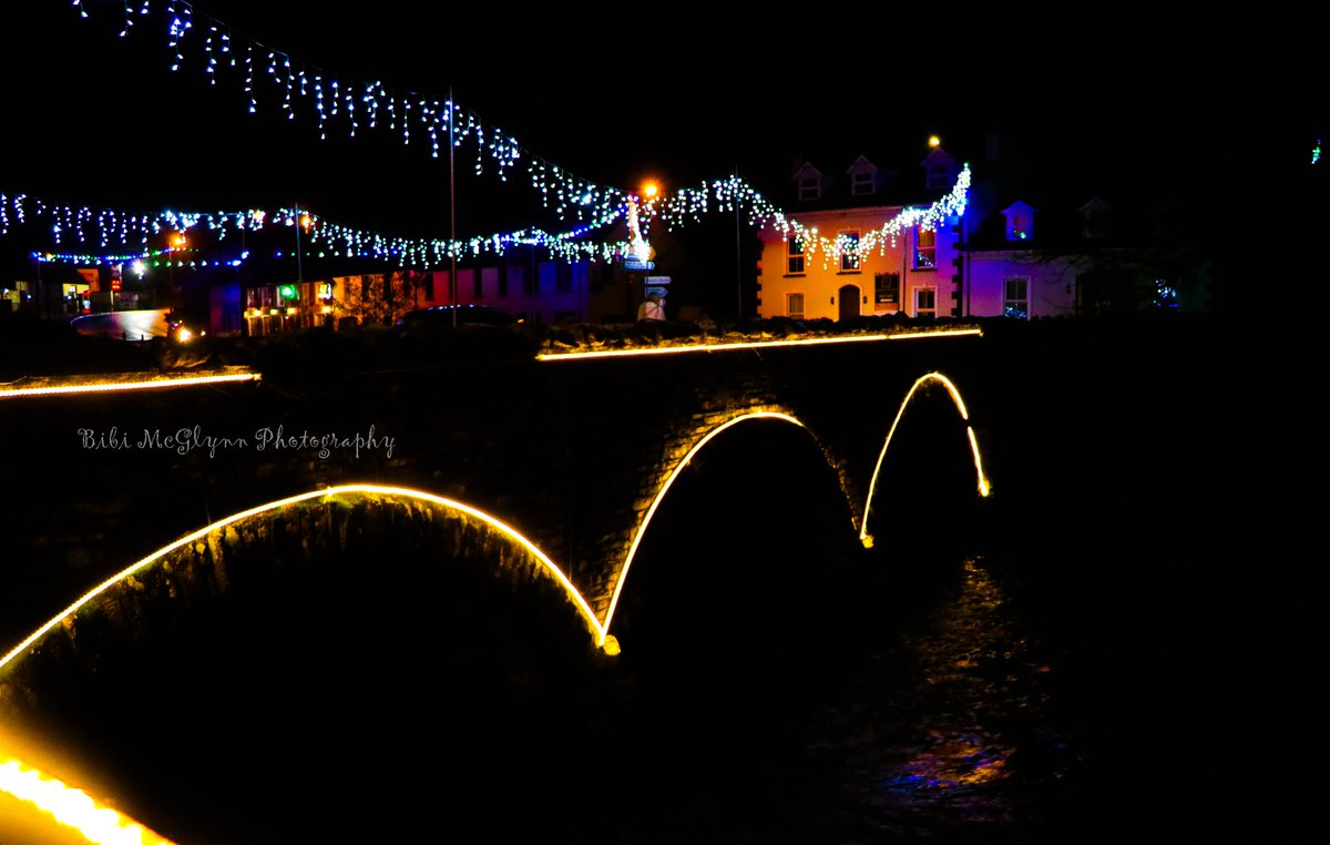 Bibimcg's tweet photo. Ramelton really put the effort into their Christmas lights.#Donegal #ramelton #christmaslights #bibimcglynnphotography https://t.co/5d7HOraxOS