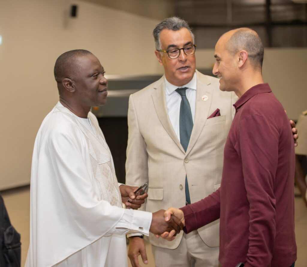 AMKETTANI's tweet photo. Merci à SEM Amadou Koné, Ministre des Transports pour sa présence et son soutien. Toute ma reconnaissance à l'équipe de la CAF, du COCAN et aux differentes autorités de Côted'Ivoire qui ont assuré un accueil efficace, rapide, et chaleureux à l'équipe du Maroc.
#CAN2023
#FMRF https://t.co/zIGXwU1oNn