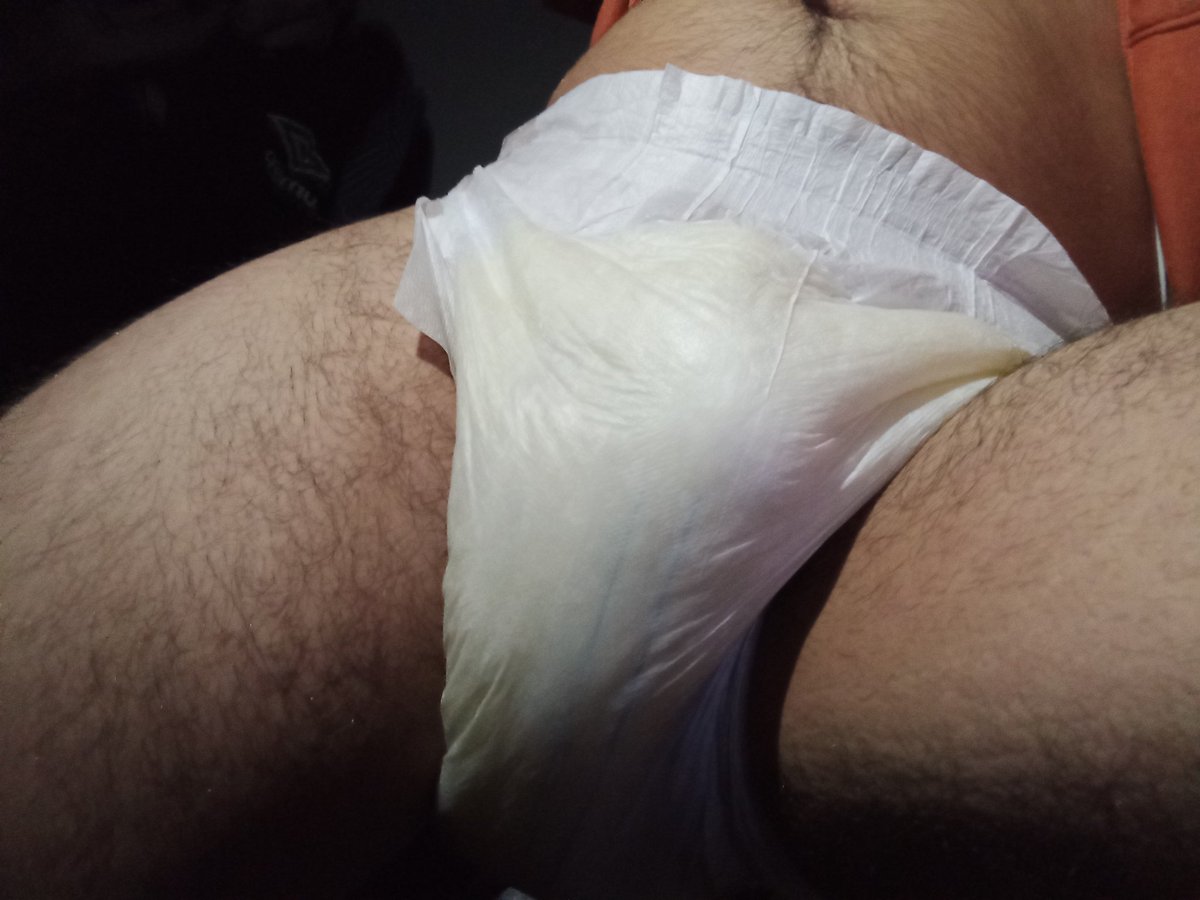 Sissy_Iulia's tweet photo. One of the soggiest diapers I've filled in a while, it felt so gooood 🤤
Day 7 of the diaper challenge https://t.co/0WecE0WbcG