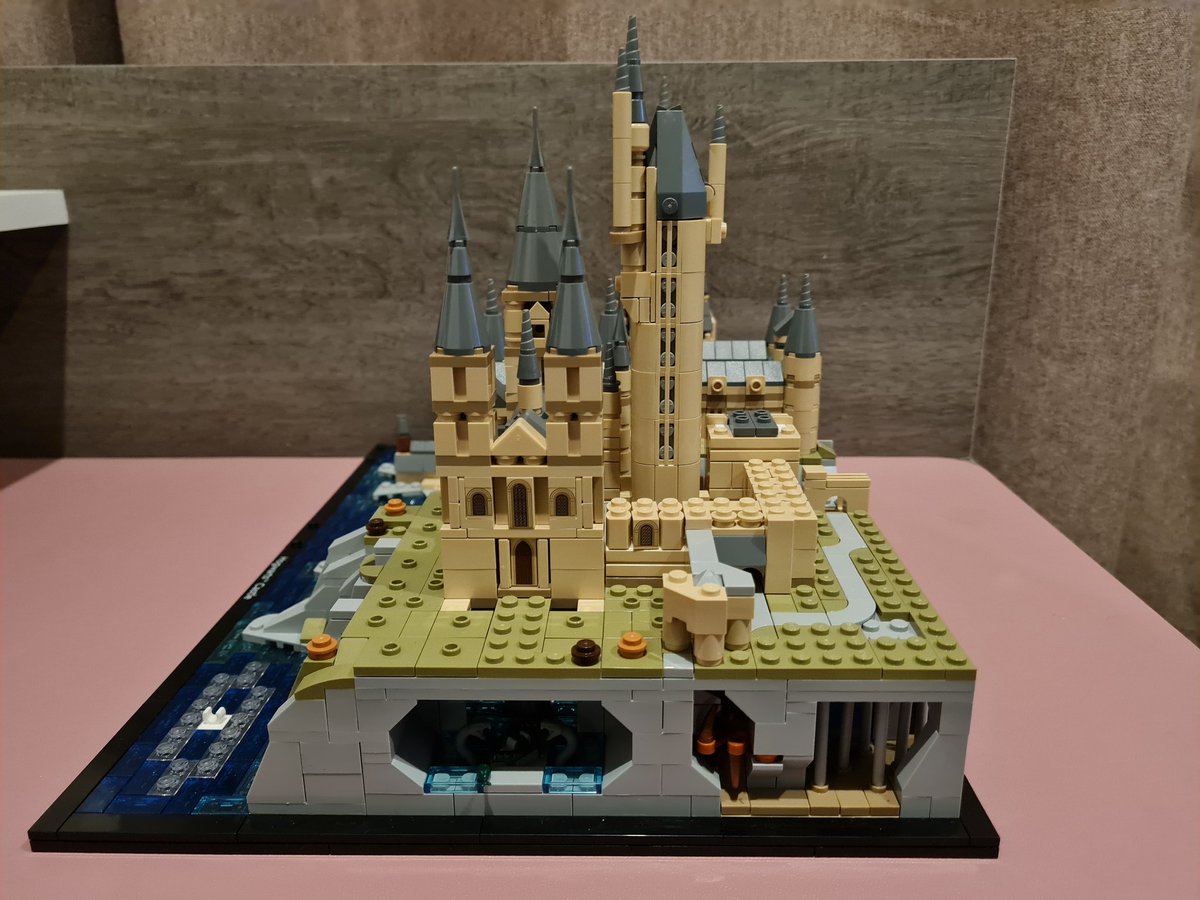 Kahitri's tweet photo. Hogwarts Castle and Grounds part 6 :) https://t.co/eGTYehzlCF
