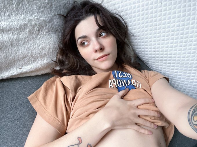 (&acute;・&omega;・) https://t.co/PqEZZQMxgZ