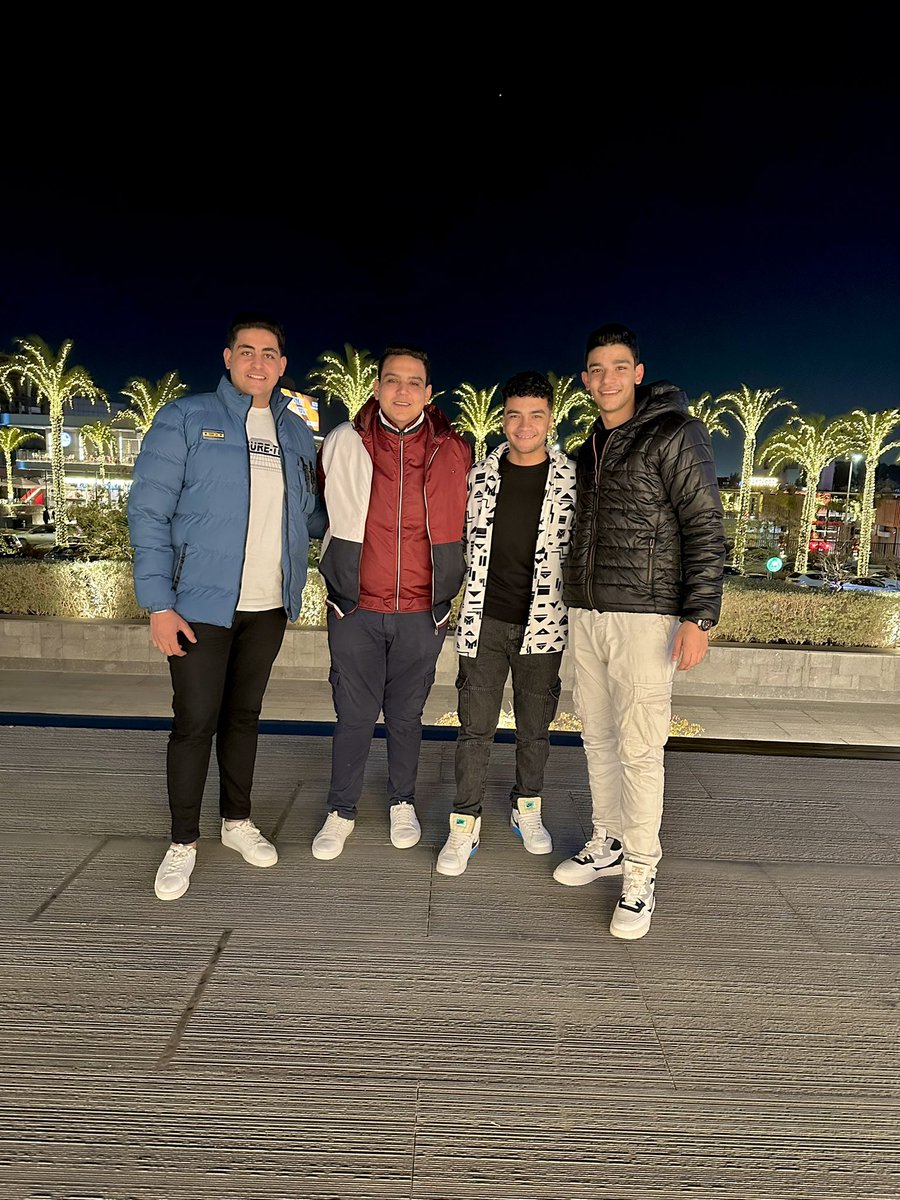 RElmaghrbel's tweet photo. 👬❤️💫 https://t.co/pNlXKpNZaL