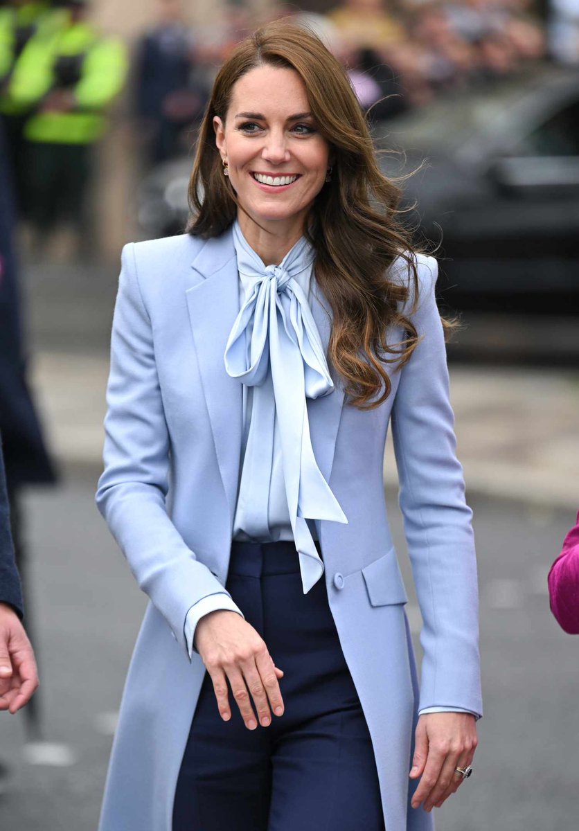 Business_Sport_Casual_Evening_Mourning_Cocktail no matter what she wears …it always looks great…cut to her perfect shape…always her size&neatly pressed…she knows what suits her…she looks fabulous at all times,from top to bottom 
#Happy42ndBirthday to
#HRHThePrincessOfWales🤩