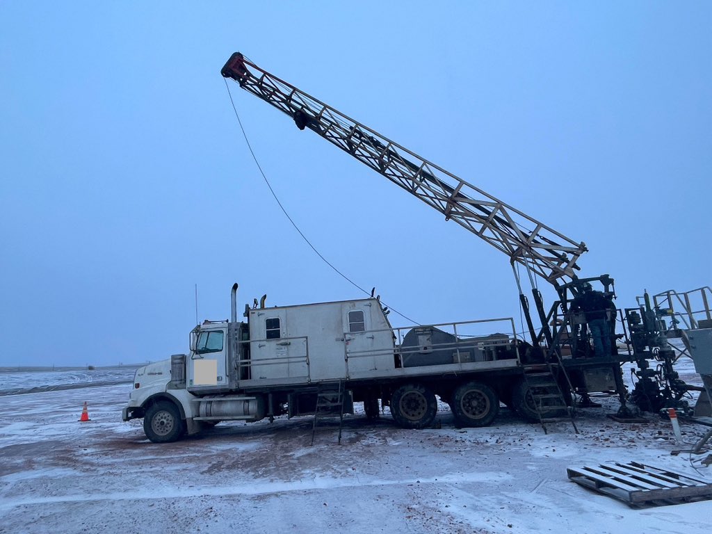 conservativeoil's tweet image. Total of 170 bbls of fluid recovered. Fluid level only varied +\- 200’, this pig still won’t flow. I’ll be back tomorrow to bring… #anotherwellonline #AWOL #EFT #swabbing #swabbingsucks #blackgold #oilfield