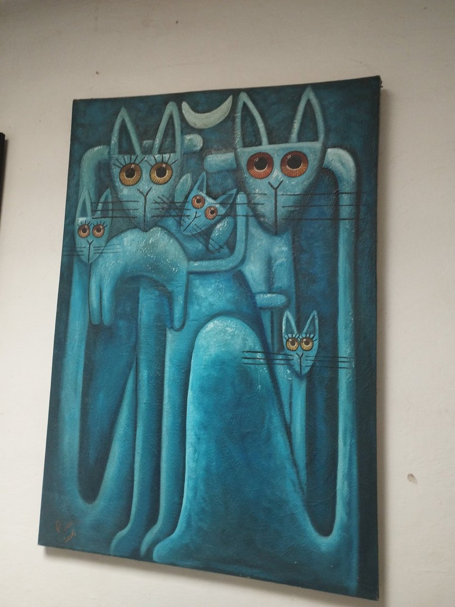 checovet's tweet photo. Cats family https://t.co/TZMDk84TCR
