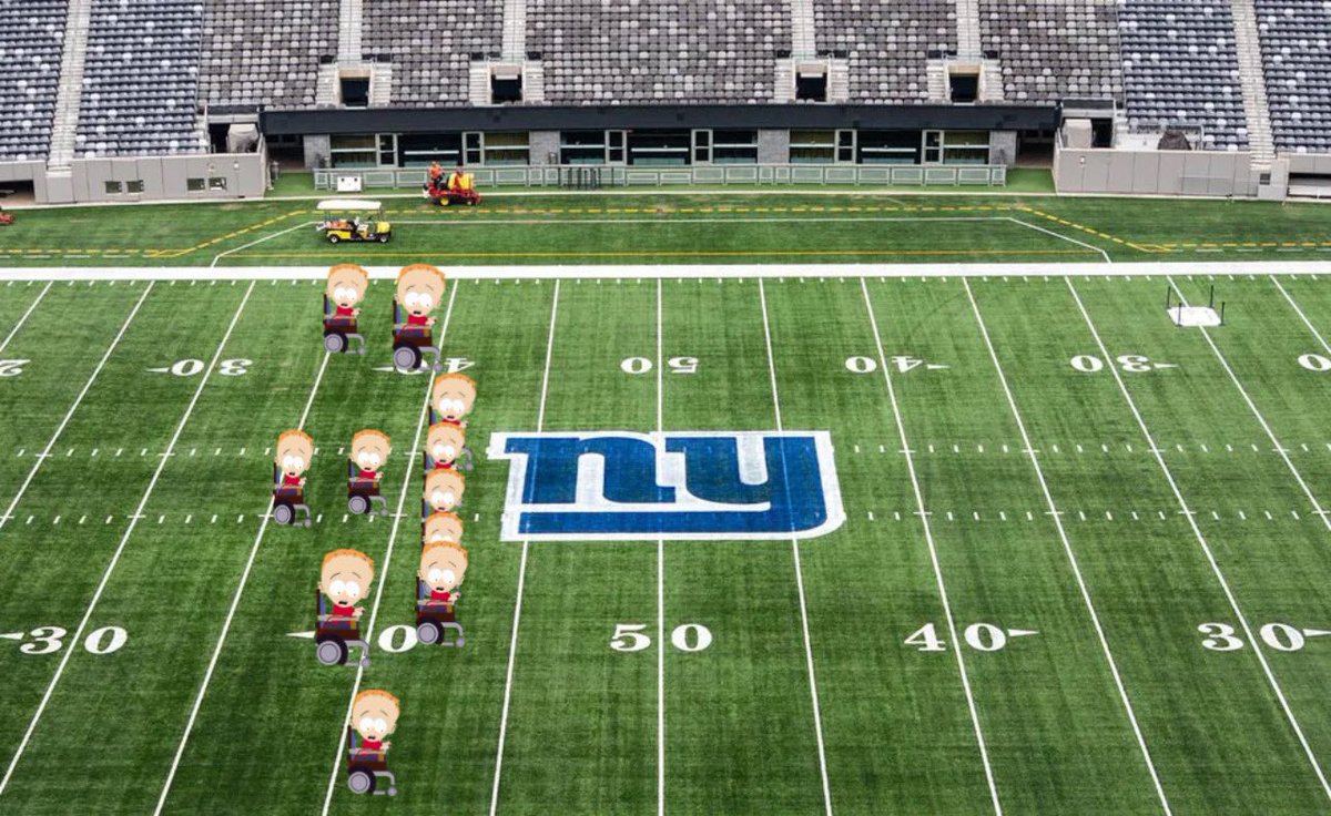 <a href="/RMcElhenney/">Rob Mac</a> <a href="/NFLUK/">NFL fan in the UK</a> <a href="/SkySportsNFL/">Sky Sports NFL</a> Jesus we are bad tonight - literally our offence and defence lineup today 😫