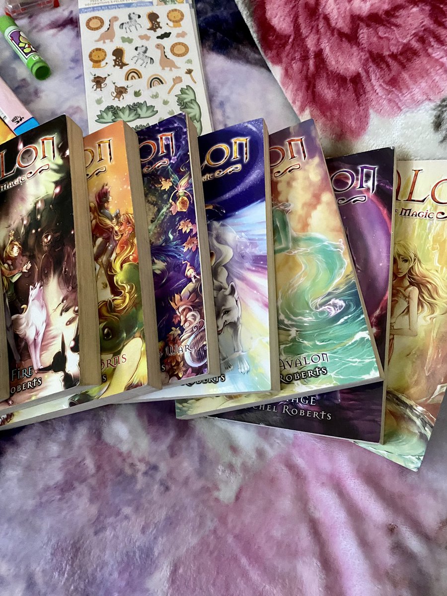 FountainStrang1's tweet photo. Book collecting is rewarding just because you get to immerse yourself in different or familiar worlds. But sometimes someone with a love for literature will send you a little more even if you just wanted the books~
#avalonwebofmagic #yaliterature https://t.co/ueQkBD5mxD