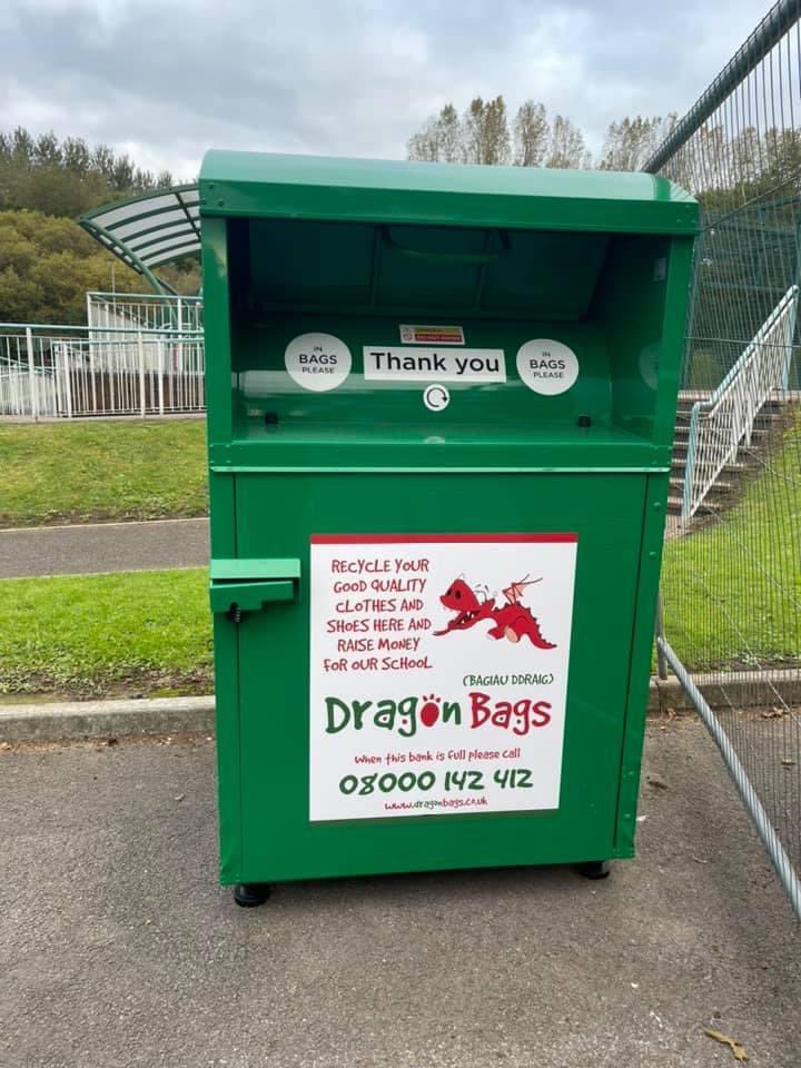 If you've been having a post christmas sort out, don't forget we have a donation point on site for pre loved clothes. We also receive a % of funds raised from donations ☺️! Location is to the right of Beanies Cafe, where bus drop off/collection point is.