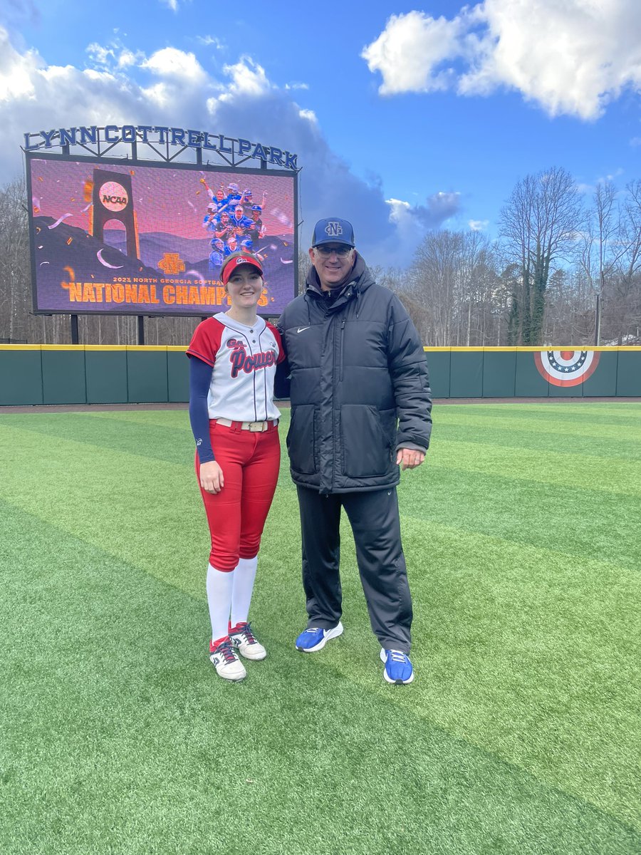 catherinechand's tweet photo. Had a great time at the UNG camp today! Thank you to all of the coaches and players.
@UNGSoftball @MikeDavo17 
@GAPowerRouse https://t.co/jdwy9fjF5Y