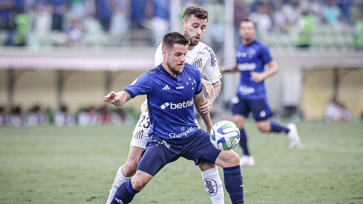 centralcecc's tweet image. Volante Ramiro se recuperou da lesão e já está apto a participar da pré-temporada com time.

O jogador foi uma peça importante no início da última temporada e está a disposição do clube.

🗞️@samuelvenancio