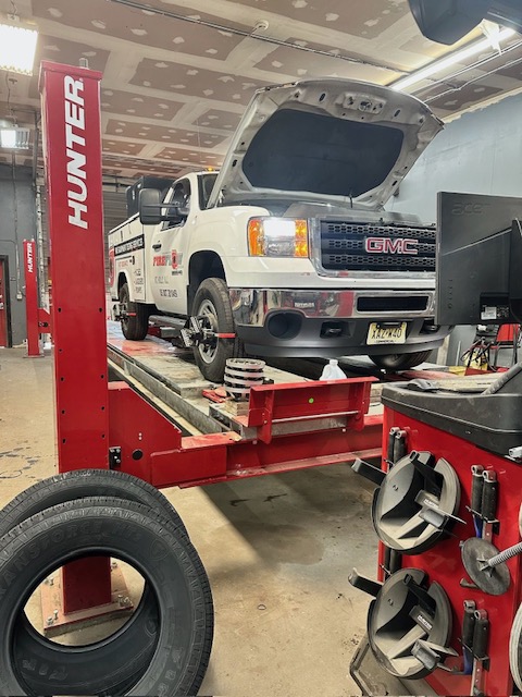 flynnstowingnj's tweet image. We perform wheel alignments in house for most vehicles. Schedule an appointment to come down. 609-894-2729
#flynnstowing #wheelalignments #truckrepairshop