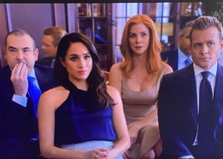In honour of today’s #Suits mini reunion, I’m gonna do some throwbacks.

#GoldenGlobes2024 
#SuitsOnNetflix