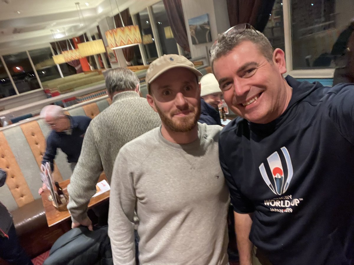 SteveJByrne's tweet photo. So lovely to catch up with #family this evening after a crazy traveling day ❤️ huge #thanks to the @hungryhorsepubsuk #CopperPot #Llansamlet team for fitting us all in 👏 literally made it to the minute 😮 #Wales #Swansea #family #familytime #Morriston https://t.co/7lfaaGEVcf