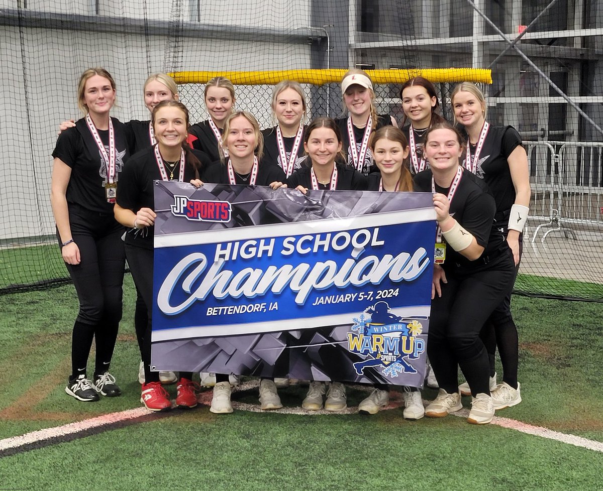 Select Fastpitch-16U STL took home the Championship this weekend at the 18U Winter Warm Up!! Way to go, girls!!! 🏆🥇🥎